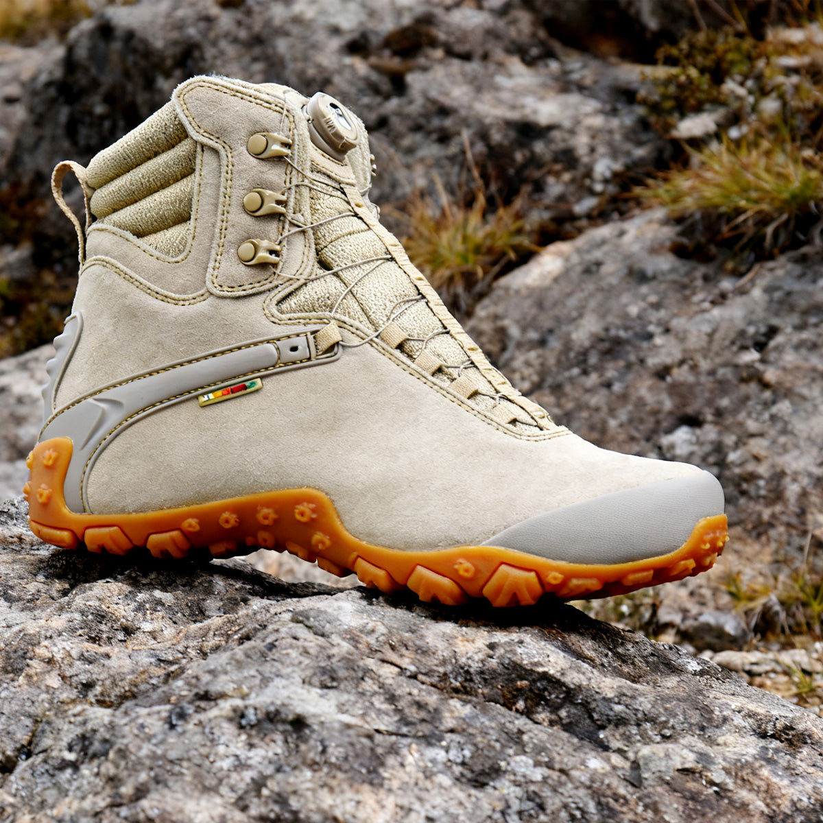 Professional outdoor hiking waterproof mountain climbing boots wear-resistant non-slip hunting tactical boots